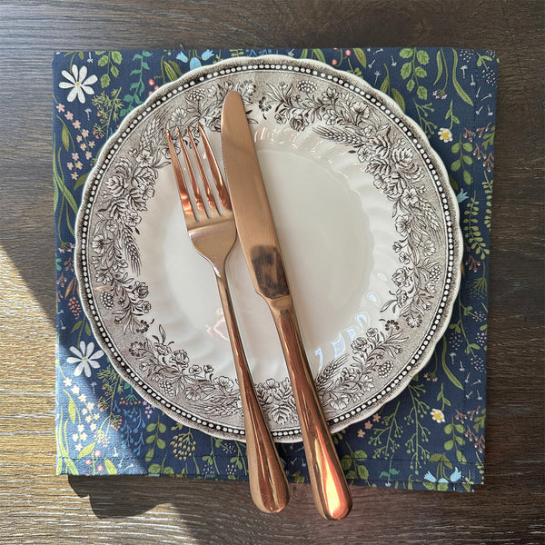 Gift set of cloth dinner napkins, single reusable fabric napkin with botanical print.